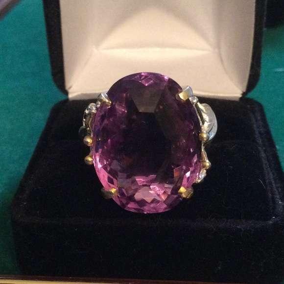Extra Fancy Cut AAA+ Genuine Amethyst 25 CTW Ring - Picture 12 of 13